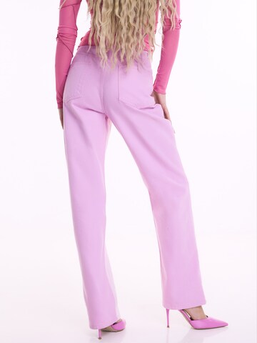 Wide Leg Jean 'Smilla' ABOUT YOU x Emili Sindlev en rose