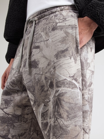 HOLLISTER - regular Pantalón en verde