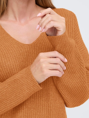 Pull-over ' OXICALLIE ' Oxmo en marron
