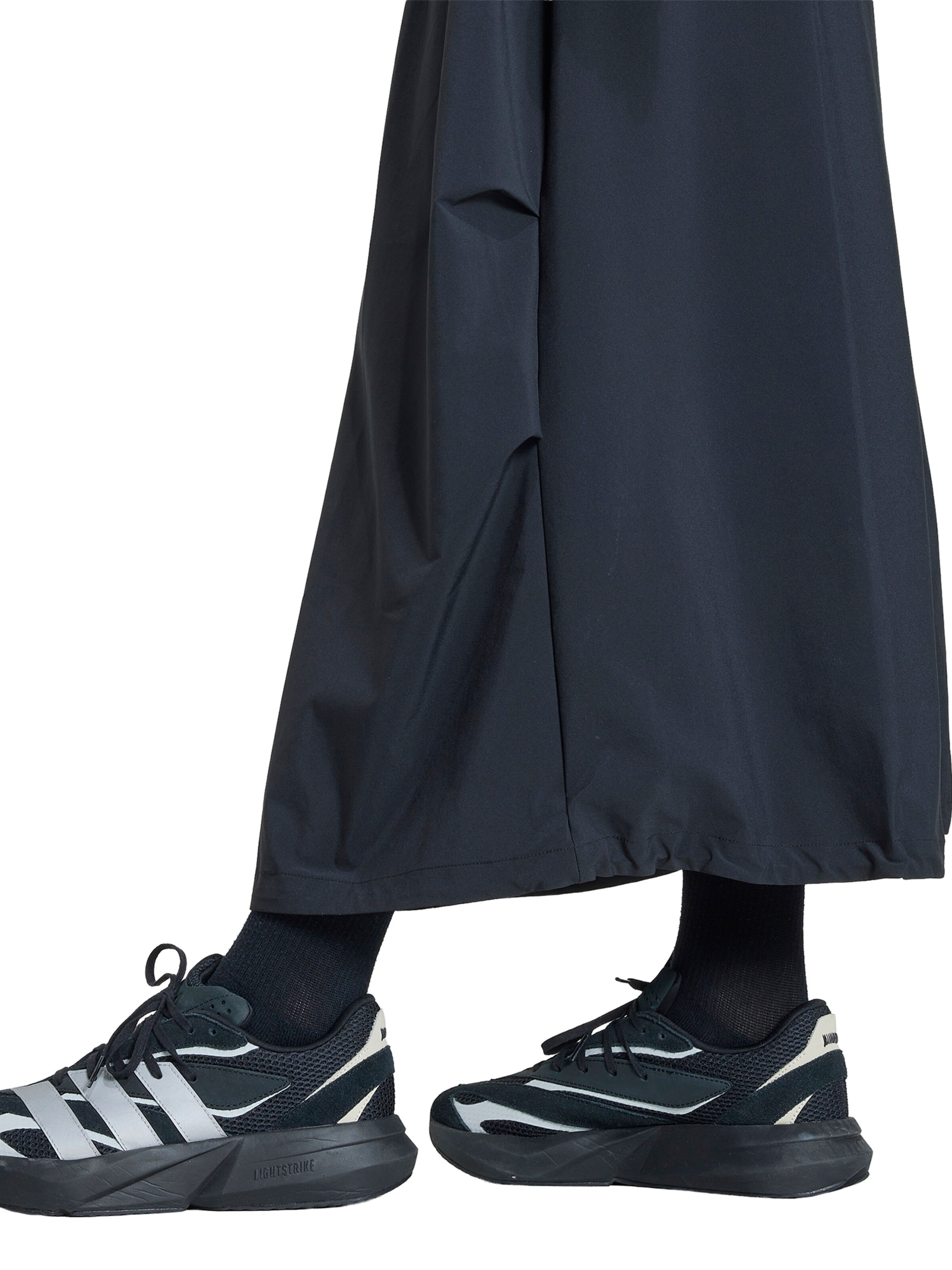ADIDAS SPORTSWEAR Urheiluhame värissä musta