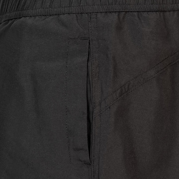 LONSDALE Uimashortsit 'Carnkie' värissä musta