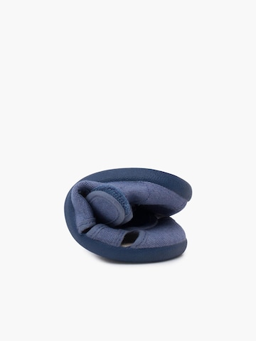 Calzatura aperta di Pisamonas in blu