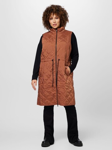 SAMOON Vest in Brown: front