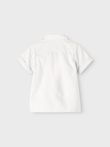 NAME IT - Regular Fit Camisa 'FUGL' em branco