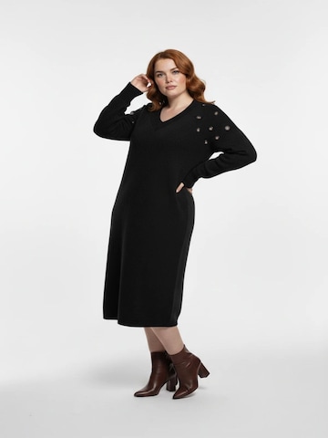 Shape Of You Knitted dress in Black
