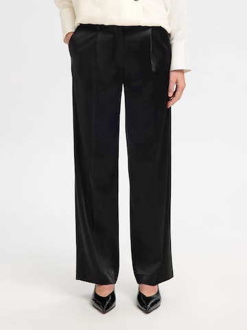 Wide leg Pantaloni con pieghe di SELECTED in nero: frontale