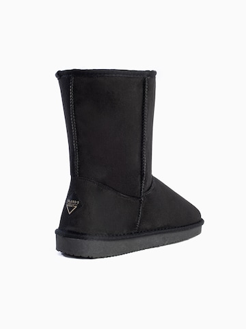 juoda Island Boot Auliniai