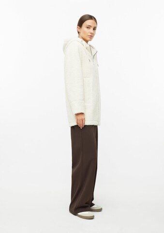 s.Oliver Mantel in Beige: Seite