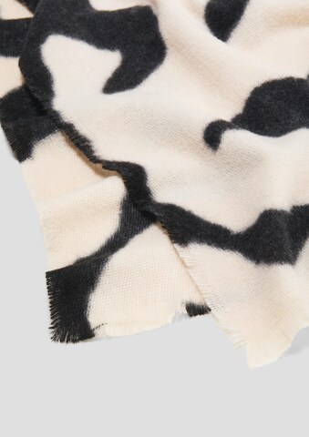 s.Oliver Scarf in Beige