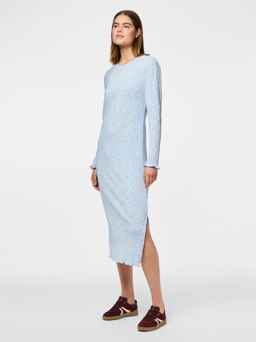 PIECES - Vestido 'PCFlora' en azul