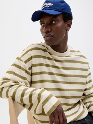 JACK & JONES Sweatshirt in Grün