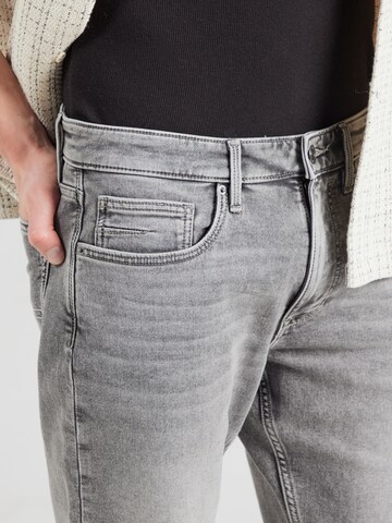s.Oliver Regular Jeans i grå