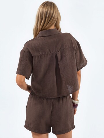 Busem Blouse in Bruin