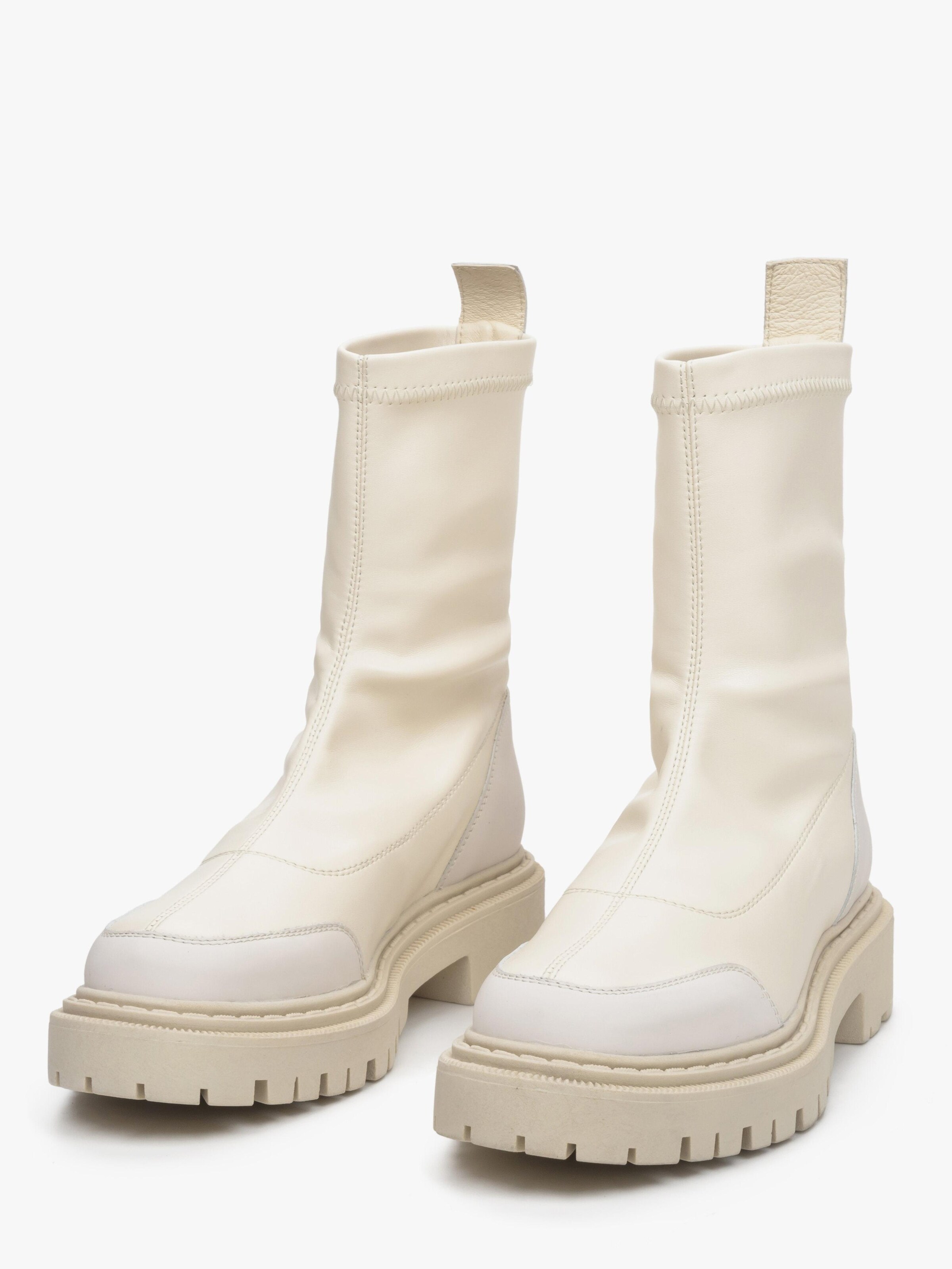 Estro Booties '09-2392' in Beige