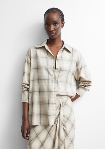 COMMA Blouse in Beige: front