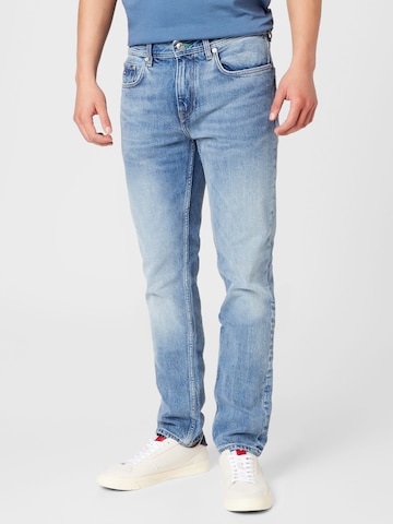 TOMMY HILFIGER Regular Jeans 'DENTON' i blå: framsida