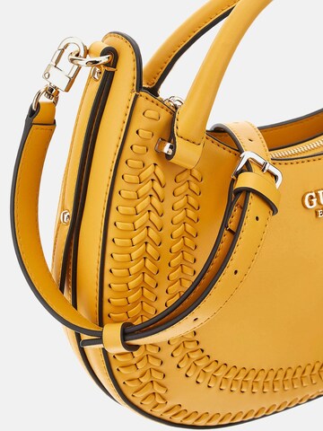 GUESS Handtasche 'Tatum Einsatz' in Gelb
