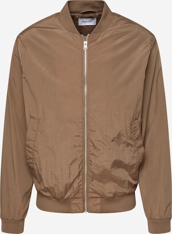 ABOUT YOU Between-season jacket 'Aaron' in Brown: front