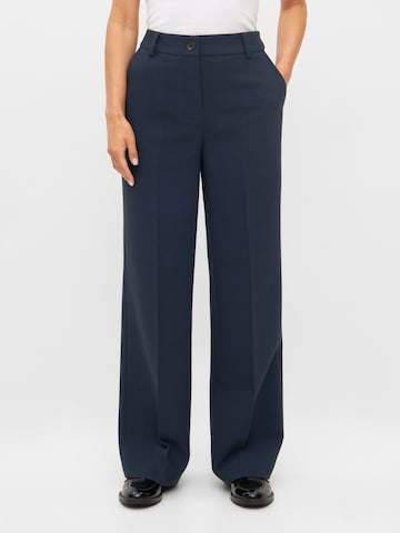 modström Loose fit Pleated Pants 'Gale' in Blue: front