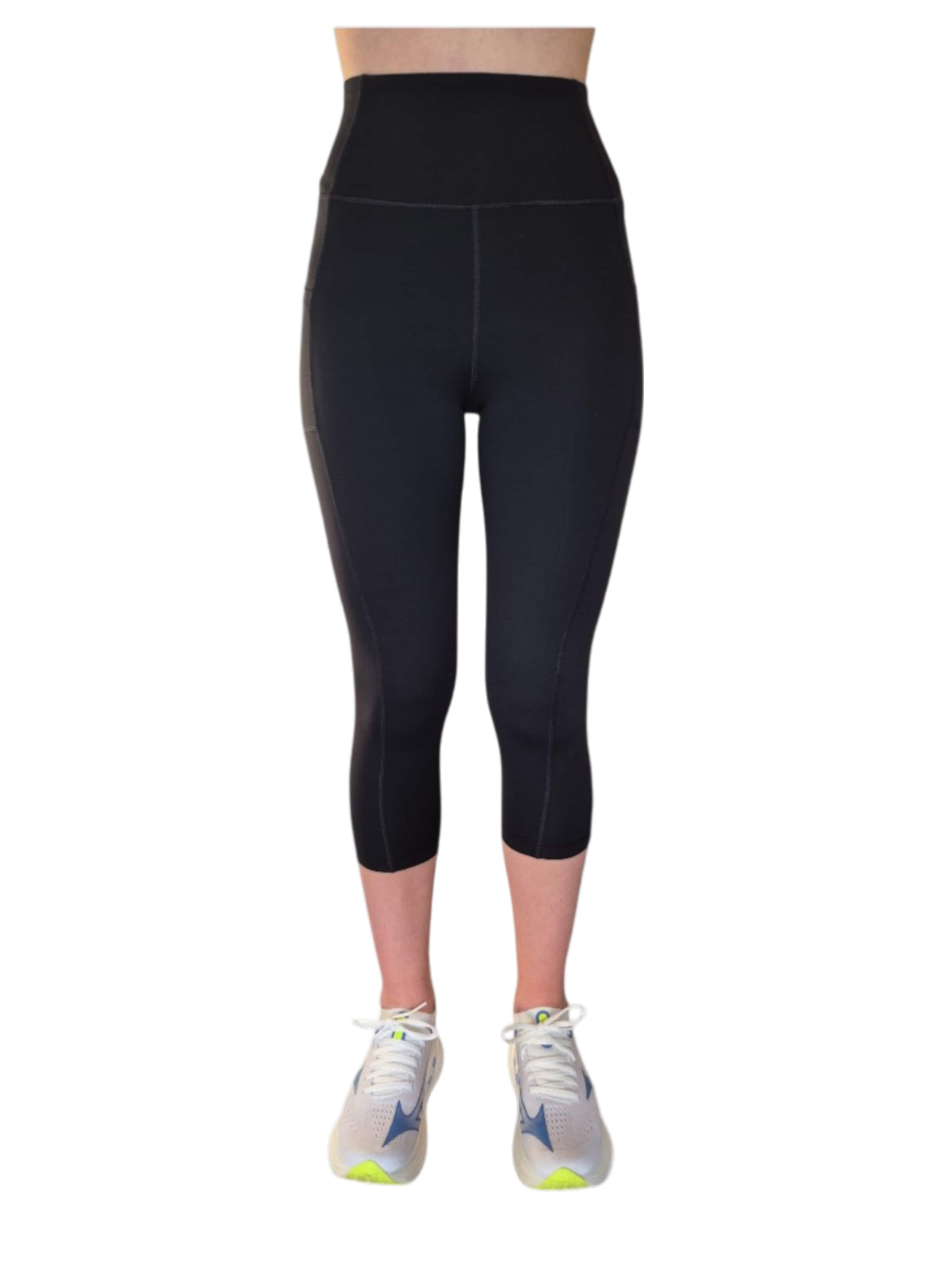 mymotus Skinny Workout Pants in Black: front