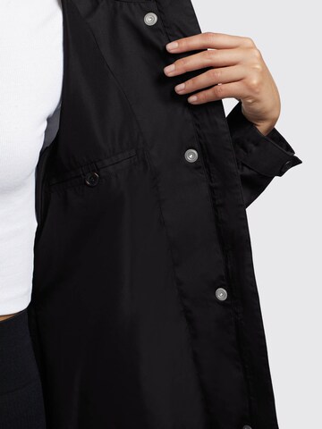 khujo Between-seasons parka in Black