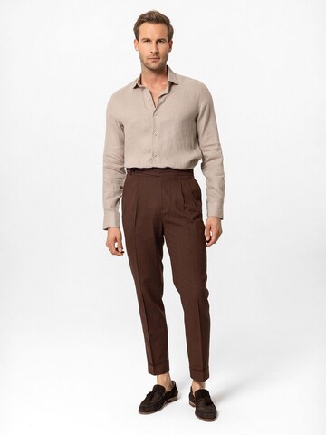 Antioch Loose fit Trousers with creases 'Mauro' in Brown