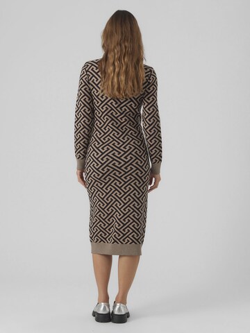 Robes en maille 'VMMARIA' Vero Moda Maternity en marron