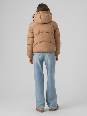 VERO MODA - Chaqueta de invierno 'MARY' en marrón