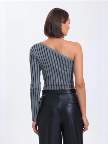 Pullover di Hiccup in grigio