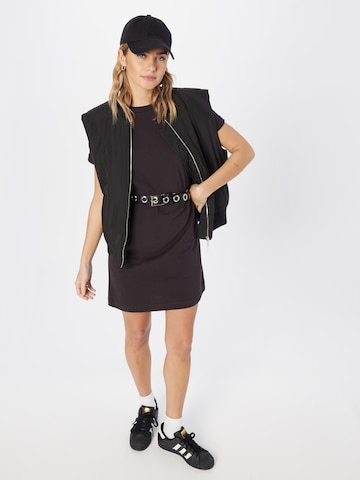 Rochie de la Ocay pe negru