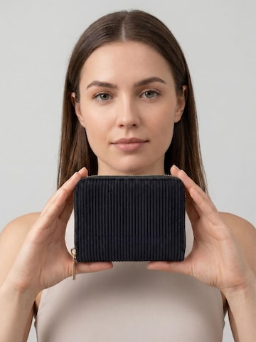 MILLYMILK® Wallet 'FONDO SMALL' in Black: front