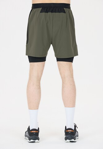 Virtus Regular Shorts 'Dylan' in Grün