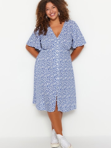 Trendyol Curve Nyári ruhák - kék: elől