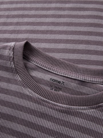 NAME IT - Camiseta en lila