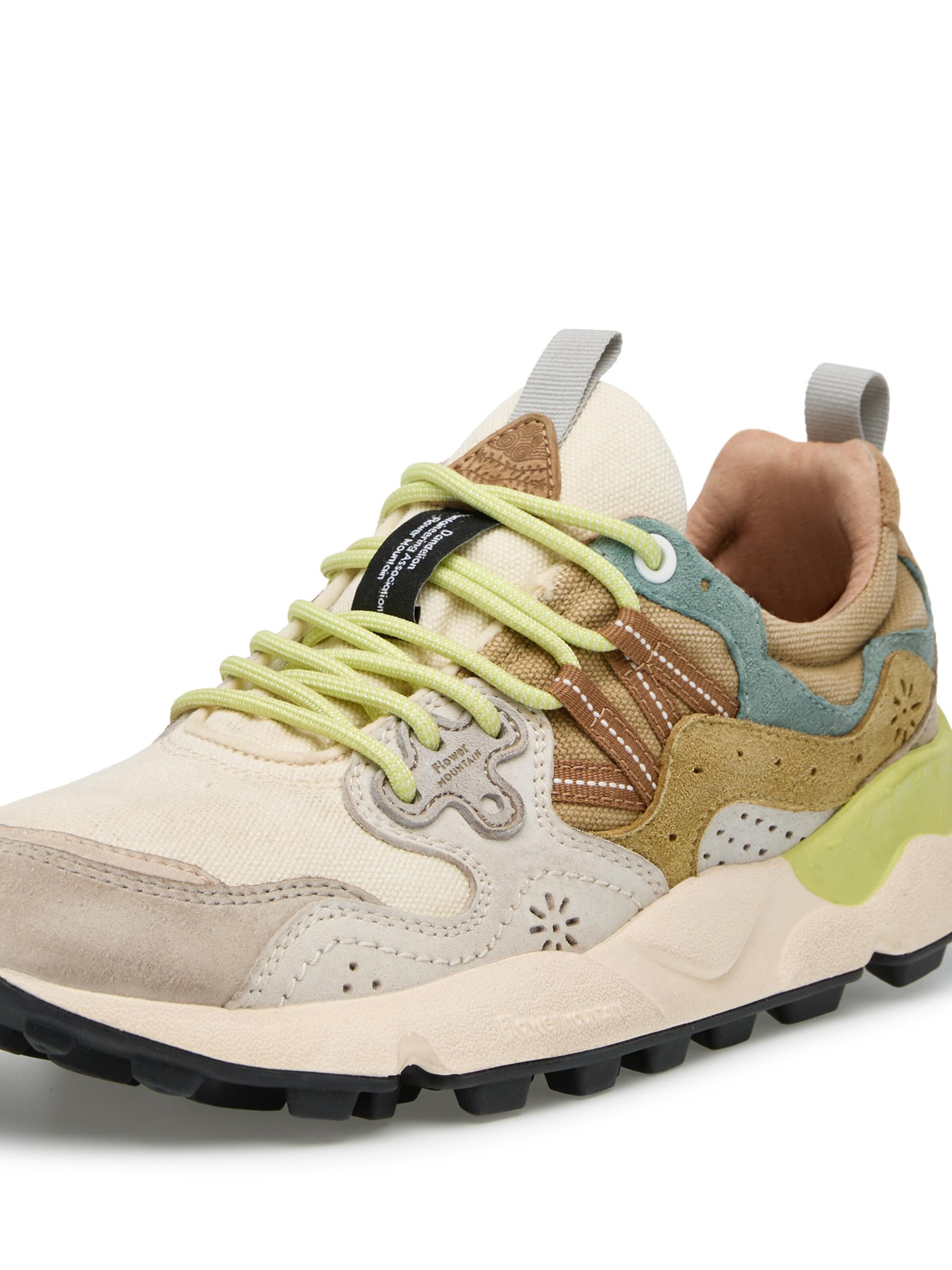 Baskets basses 'YAMANO 3 UNI' Flower Mountain en blanc