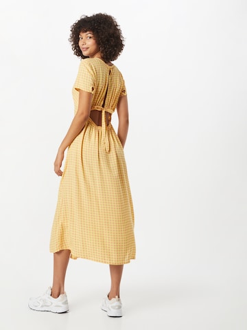 RVCA - Vestido 'DREAMSCAPE' en amarillo