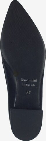 Nero Giardini Slipper in Schwarz