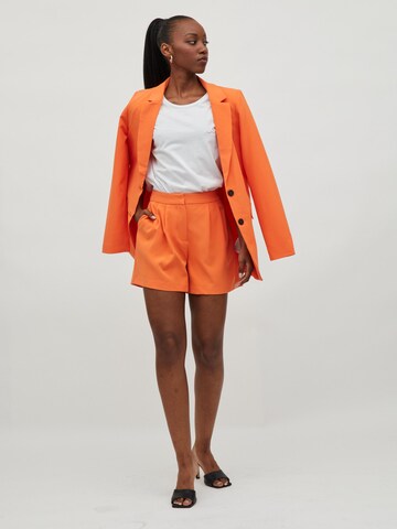 VILA Loose fit Pleat-Front Pants 'Kammas' in Orange