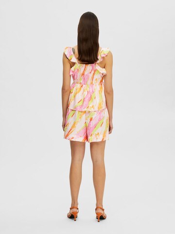 SELECTED FEMME Regular Shorts 'Aurelia' in Pink