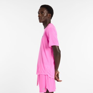 new balance Shirt 'Athletics T-Shirt' in Roze