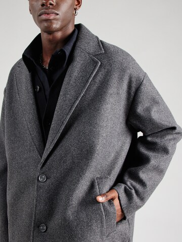 Only & Sons - Abrigo de entretiempo 'ONSWORF' en gris