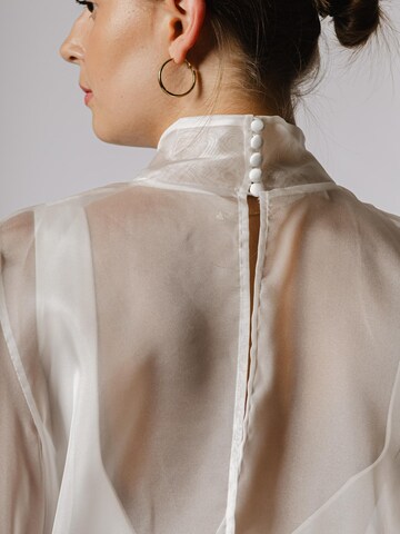 White Cherry Hamburg Blouse 'Bridal' in White