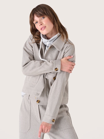 Camomilla Tussenjas 'Carlo' in Beige