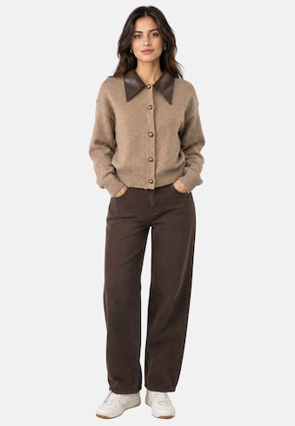 Cardigan Elara en marron : devant
