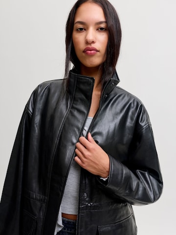 Giacca di mezza stagione 'SELMA' di JJXX in nero