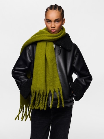 Sciarpa 'NIKITA' di PIECES in verde: frontale