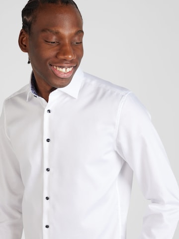 SEIDENSTICKER جينز ضيق الخصر والسيقان قميص لأوساط العمل بلون أبيض