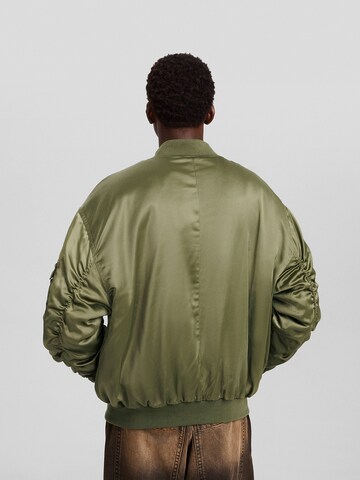 Veste mi-saison Bershka en vert