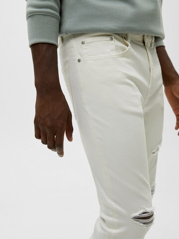 Pull&Bear Regular Jeans in Weiß