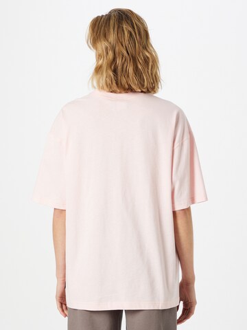 Nike Sportswear T-Shirt in Pink